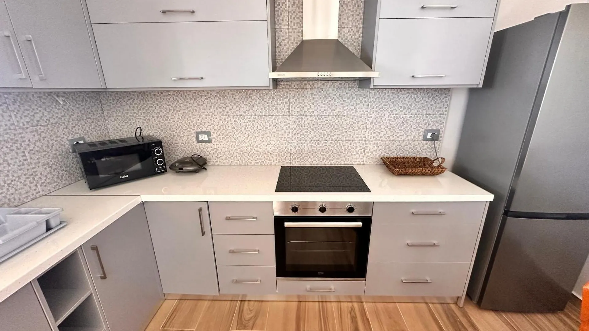 Wave N' Sea Apartment Sarande