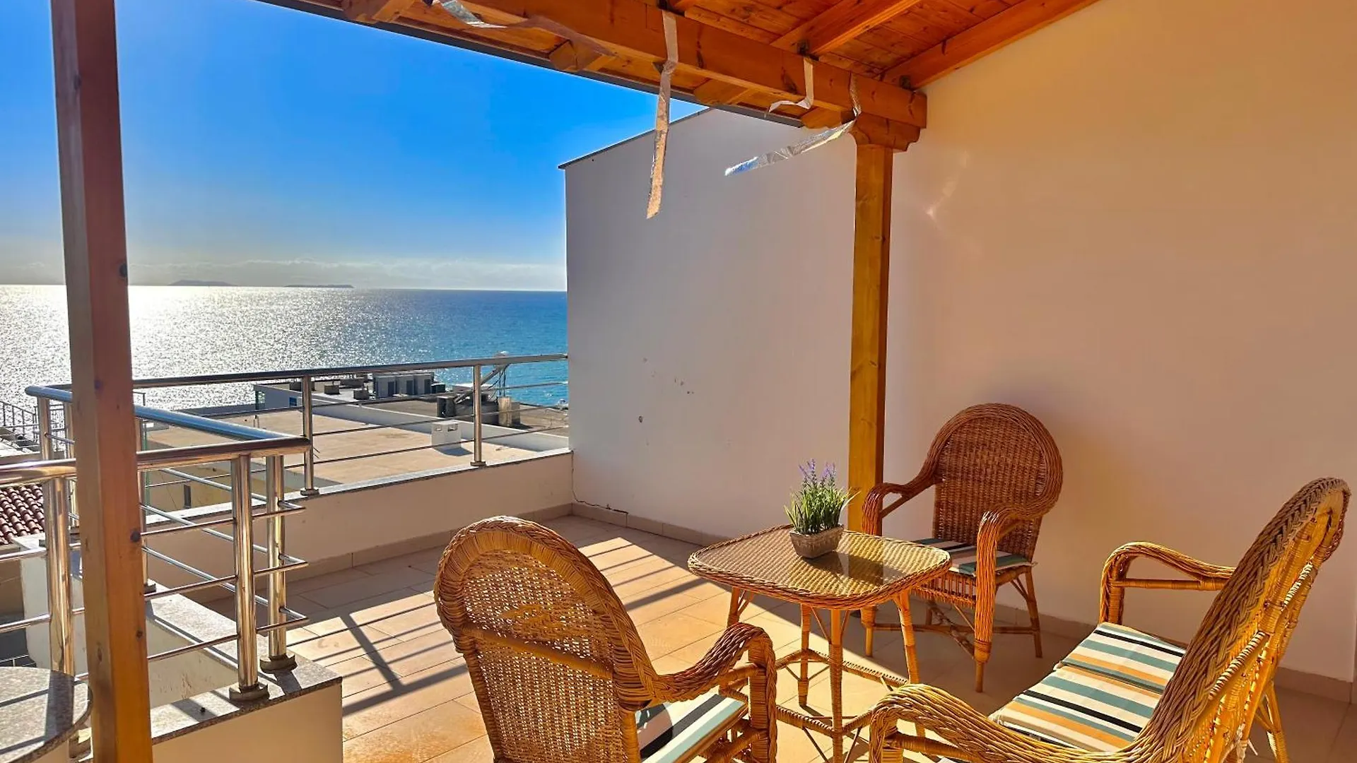 Wave N' Sea Apartment Sarande