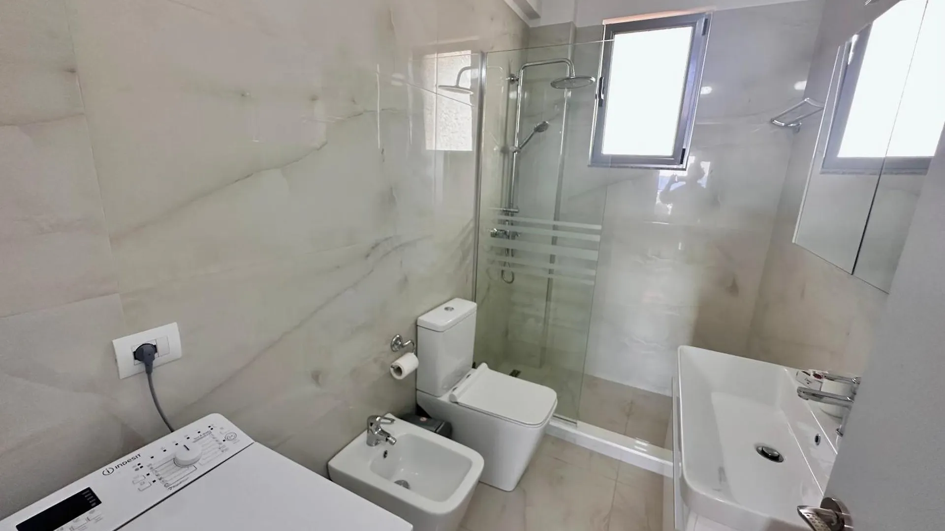 Wave N' Sea Apartment Sarande