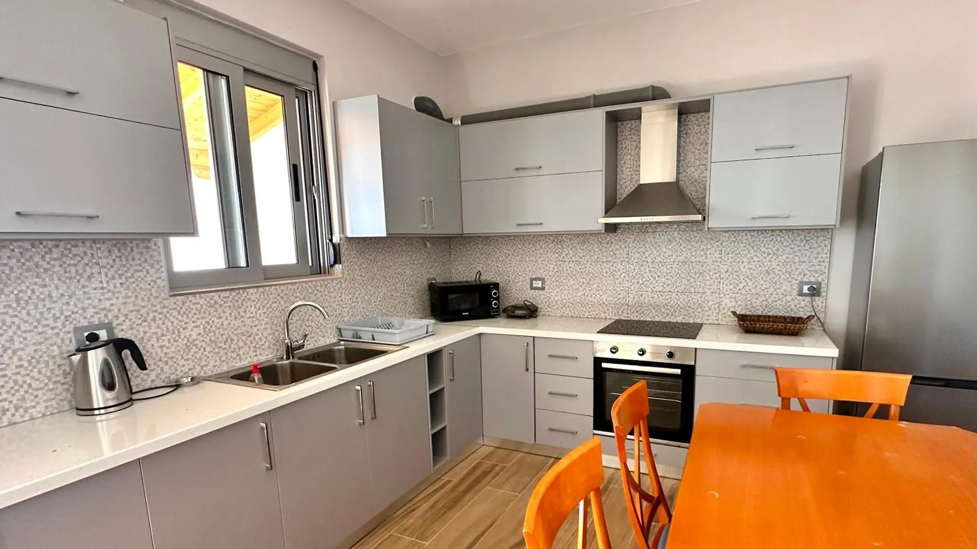 Wave N' Sea Apartment Sarande